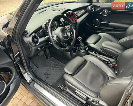 Чорний Міні Cooper, об'ємом двигуна 2 л та пробігом 177 тис. км за 11900 $, фото 42 на Automoto.ua