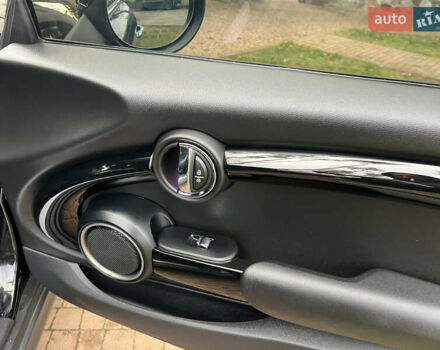 Чорний Міні Cooper, об'ємом двигуна 2 л та пробігом 177 тис. км за 11900 $, фото 75 на Automoto.ua
