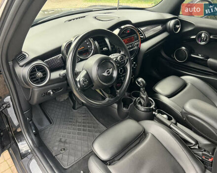Чорний Міні Cooper, об'ємом двигуна 2 л та пробігом 177 тис. км за 11900 $, фото 49 на Automoto.ua
