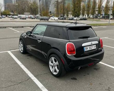 Чорний Міні Cooper, об'ємом двигуна 1.5 л та пробігом 120 тис. км за 9800 $, фото 7 на Automoto.ua