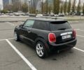 Чорний Міні Cooper, об'ємом двигуна 1.5 л та пробігом 120 тис. км за 9800 $, фото 7 на Automoto.ua
