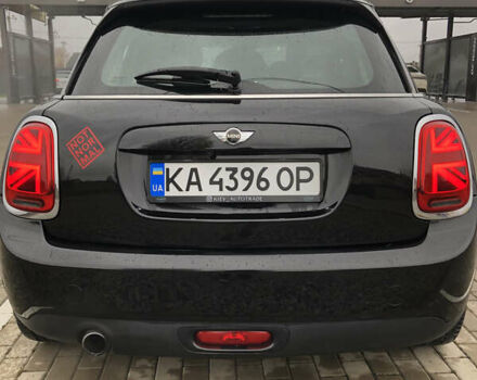 Черный Мини Купер, объемом двигателя 1.5 л и пробегом 163 тыс. км за 12500 $, фото 1 на Automoto.ua