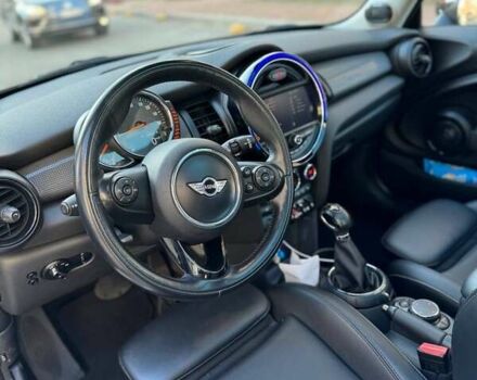 Мини Купер 2015 в Одессе на Automoto.ua Черный Мини Купер, объемом двигателя 1.5 л и пробегом 98 тыс. км за 12500 $, фото 2 на Automoto.ua