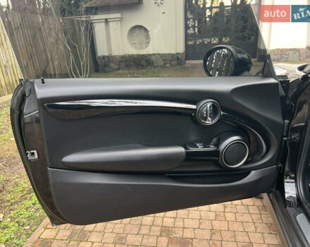 Чорний Міні Cooper, об'ємом двигуна 2 л та пробігом 177 тис. км за 11900 $, фото 66 на Automoto.ua