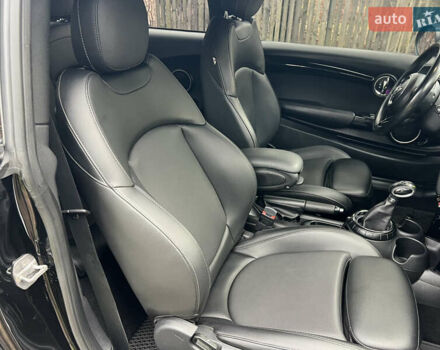 Чорний Міні Cooper, об'ємом двигуна 2 л та пробігом 177 тис. км за 11900 $, фото 81 на Automoto.ua