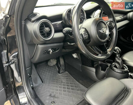 Чорний Міні Cooper, об'ємом двигуна 2 л та пробігом 177 тис. км за 11900 $, фото 47 на Automoto.ua