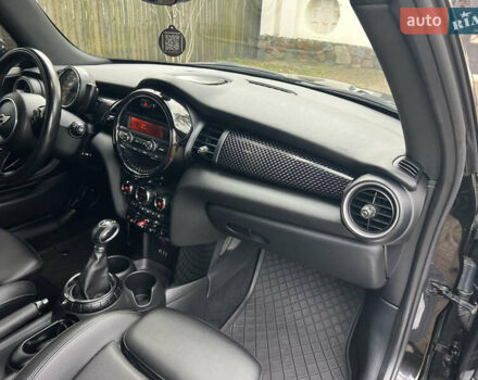 Чорний Міні Cooper, об'ємом двигуна 2 л та пробігом 177 тис. км за 11900 $, фото 90 на Automoto.ua