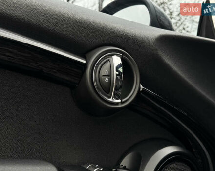 Черный Мини Купер, объемом двигателя 2 л и пробегом 155 тыс. км за 13490 $, фото 29 на Automoto.ua