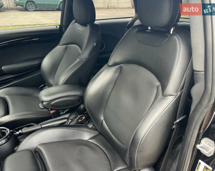 Чорний Міні Cooper, об'ємом двигуна 2 л та пробігом 177 тис. км за 11900 $, фото 51 на Automoto.ua