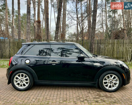 Чорний Міні Cooper, об'ємом двигуна 2 л та пробігом 177 тис. км за 11900 $, фото 17 на Automoto.ua