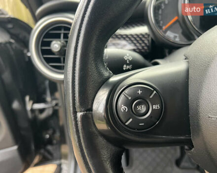 Чорний Міні Cooper, об'ємом двигуна 2 л та пробігом 177 тис. км за 11900 $, фото 64 на Automoto.ua