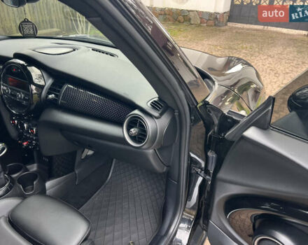 Чорний Міні Cooper, об'ємом двигуна 2 л та пробігом 177 тис. км за 11900 $, фото 76 на Automoto.ua
