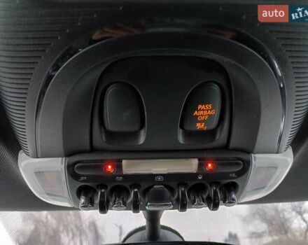 Черный Мини Купер, объемом двигателя 2 л и пробегом 128 тыс. км за 15700 $, фото 18 на Automoto.ua