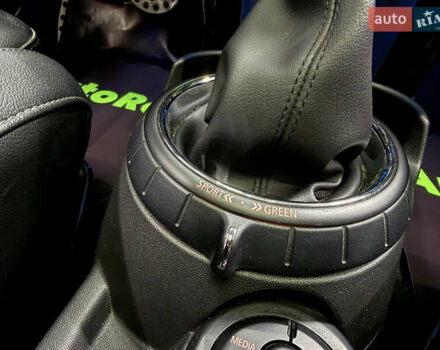 Черный Мини Купер, объемом двигателя 0 л и пробегом 53 тыс. км за 16999 $, фото 18 на Automoto.ua