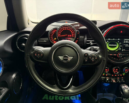 Черный Мини Купер, объемом двигателя 0 л и пробегом 53 тыс. км за 16999 $, фото 10 на Automoto.ua