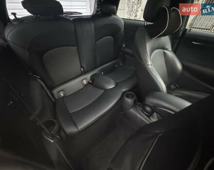 Мини Купер 2016 в Киеве на Automoto.ua Черный Мини Купер, объемом двигателя 2 л и пробегом 142 тыс. км за 14500 $, фото 8 на Automoto.ua