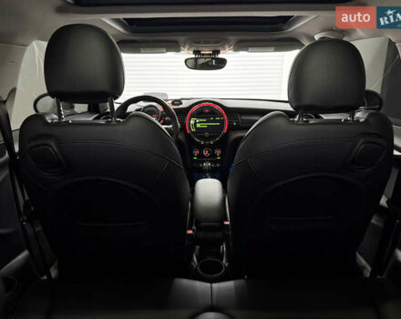 Черный Мини Купер, объемом двигателя 0 л и пробегом 53 тыс. км за 16999 $, фото 26 на Automoto.ua