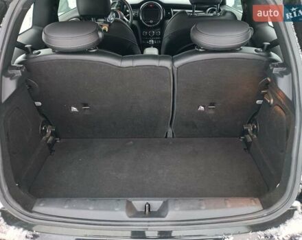 Черный Мини Купер, объемом двигателя 2 л и пробегом 128 тыс. км за 15700 $, фото 7 на Automoto.ua