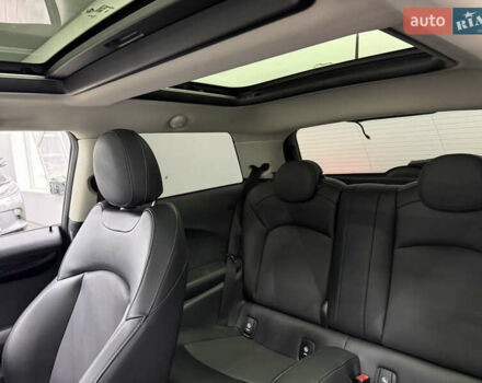 Черный Мини Купер, объемом двигателя 0 л и пробегом 53 тыс. км за 16999 $, фото 28 на Automoto.ua