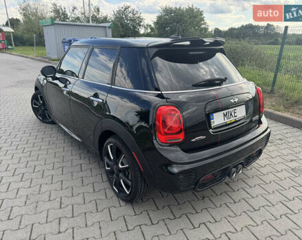 Черный Мини Купер, объемом двигателя 2 л и пробегом 34 тыс. км за 23000 $, фото 5 на Automoto.ua