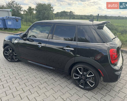 Черный Мини Купер, объемом двигателя 2 л и пробегом 34 тыс. км за 23000 $, фото 4 на Automoto.ua