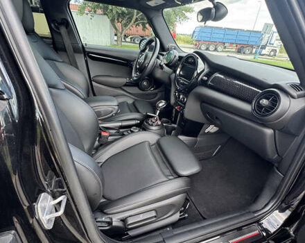 Черный Мини Купер, объемом двигателя 2 л и пробегом 34 тыс. км за 23000 $, фото 37 на Automoto.ua