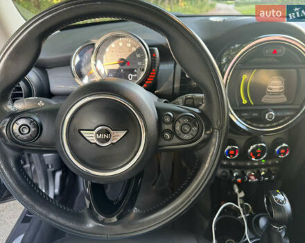 Черный Мини Купер, объемом двигателя 1.5 л и пробегом 145 тыс. км за 13500 $, фото 9 на Automoto.ua