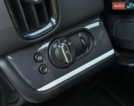 Мини Купер 2017 в Ивано-Франковске на Automoto.ua Черный Мини Купер, объемом двигателя 2 л и пробегом 64 тыс. км за 19200 $, фото 23 на Automoto.ua