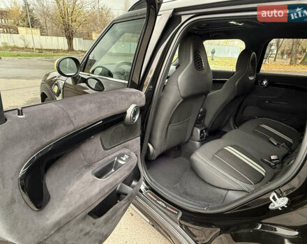 Черный Мини Купер, объемом двигателя 1.5 л и пробегом 108 тыс. км за 21100 $, фото 12 на Automoto.ua