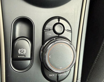 Черный Мини Купер, объемом двигателя 1.5 л и пробегом 108 тыс. км за 21100 $, фото 29 на Automoto.ua