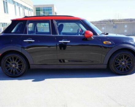 Чорний Міні Cooper, об'ємом двигуна 1.5 л та пробігом 47 тис. км за 11700 $, фото 2 на Automoto.ua