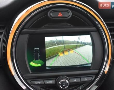 Чорний Міні Cooper, об'ємом двигуна 1.5 л та пробігом 85 тис. км за 13700 $, фото 5 на Automoto.ua