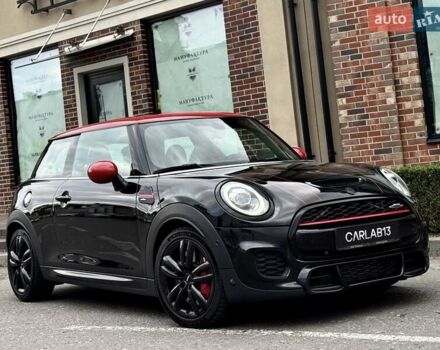 Черный Мини Купер, объемом двигателя 2 л и пробегом 65 тыс. км за 32000 $, фото 1 на Automoto.ua