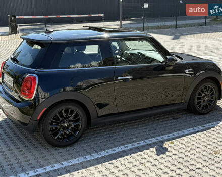Чорний Міні Cooper, об'ємом двигуна 1.5 л та пробігом 79 тис. км за 14000 $, фото 10 на Automoto.ua