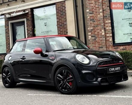 Черный Мини Купер, объемом двигателя 2 л и пробегом 65 тыс. км за 32000 $, фото 2 на Automoto.ua