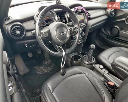 Чорний Міні Cooper, об'ємом двигуна 1.5 л та пробігом 70 тис. км за 3000 $, фото 7 на Automoto.ua