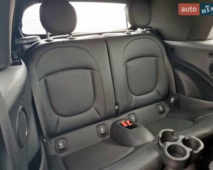 Чорний Міні Cooper, об'ємом двигуна 1.5 л та пробігом 70 тис. км за 3000 $, фото 9 на Automoto.ua