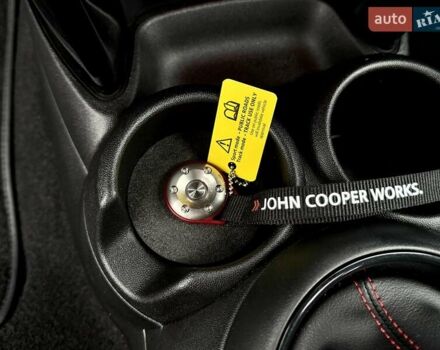 Черный Мини Купер, объемом двигателя 2 л и пробегом 65 тыс. км за 32000 $, фото 28 на Automoto.ua