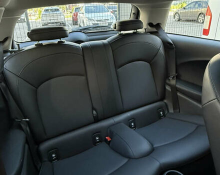 Чорний Міні Cooper, об'ємом двигуна 1.5 л та пробігом 79 тис. км за 14000 $, фото 12 на Automoto.ua