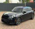 Чорний Міні Cooper, об'ємом двигуна 2 л та пробігом 65 тис. км за 24900 $, фото 1 на Automoto.ua