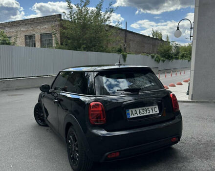 Черный Мини Купер, объемом двигателя 0 л и пробегом 42 тыс. км за 18700 $, фото 3 на Automoto.ua