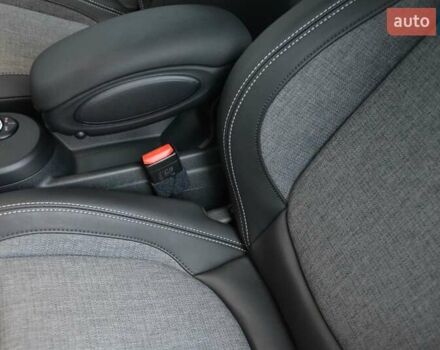 Черный Мини Купер, объемом двигателя 0 л и пробегом 11 тыс. км за 19843 $, фото 7 на Automoto.ua