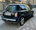 Черный Мини Купер, объемом двигателя 1.6 л и пробегом 245 тыс. км за 3700 $, фото 4 на Automoto.ua