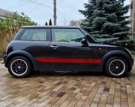 Чорний Міні Cooper, об'ємом двигуна 1.6 л та пробігом 230 тис. км за 4300 $, фото 3 на Automoto.ua