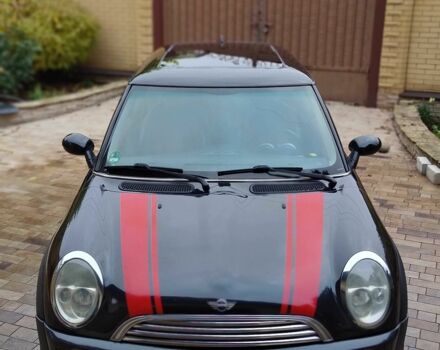 Чорний Міні Cooper, об'ємом двигуна 1.6 л та пробігом 230 тис. км за 4300 $, фото 1 на Automoto.ua