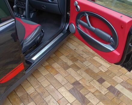 Чорний Міні Cooper, об'ємом двигуна 1.6 л та пробігом 230 тис. км за 4300 $, фото 8 на Automoto.ua