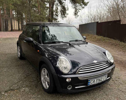 Черный Мини Купер, объемом двигателя 1.6 л и пробегом 208 тыс. км за 4300 $, фото 1 на Automoto.ua