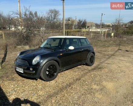Черный Мини Купер, объемом двигателя 1.6 л и пробегом 180 тыс. км за 5200 $, фото 1 на Automoto.ua