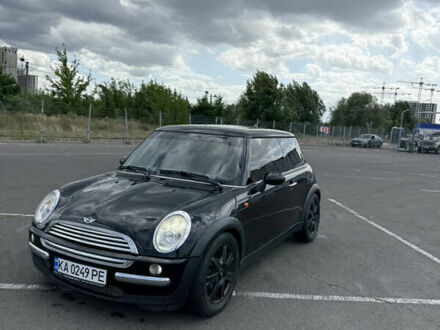 Чорний Міні Cooper, об'ємом двигуна 1.6 л та пробігом 299 тис. км за 4499 $, фото 1 на Automoto.ua