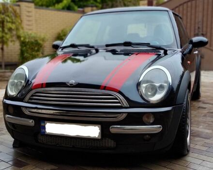 Черный Мини Купер, объемом двигателя 1.6 л и пробегом 230 тыс. км за 4300 $, фото 1 на Automoto.ua